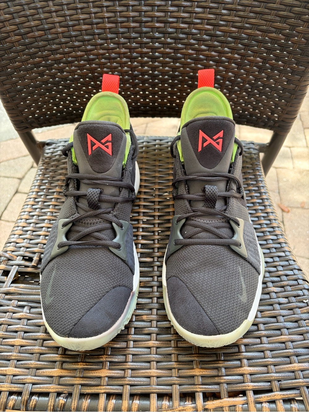 🔥Nike PG 2.5 Hot Punch Barely Volt Black Basketball Shoes Men’s Size 11🔥🩷💛💚